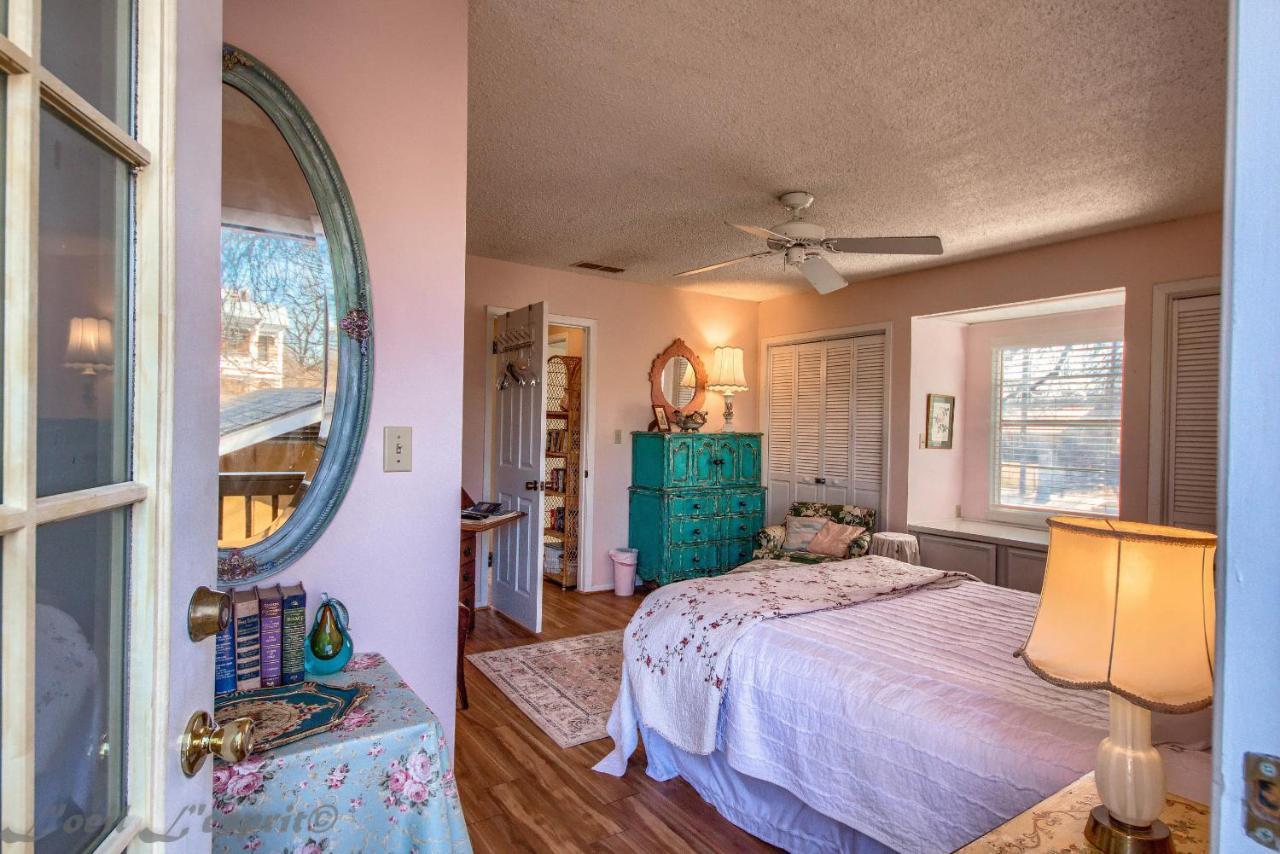 Binky'S Nest Apartman Fredericksburg Kültér fotó